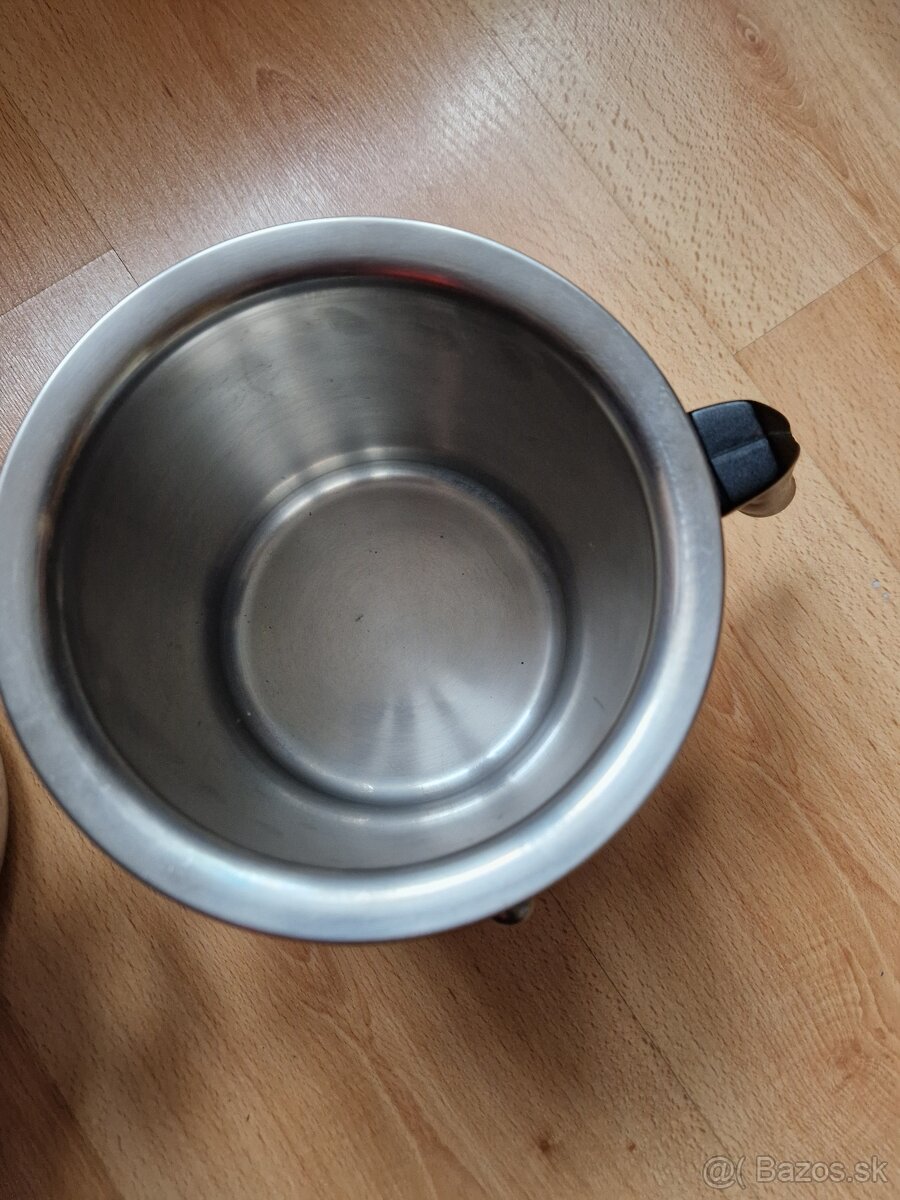 Mliekovar, piskajuci hrniec - 3