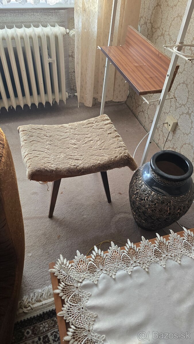Stoly a stoličky - 3