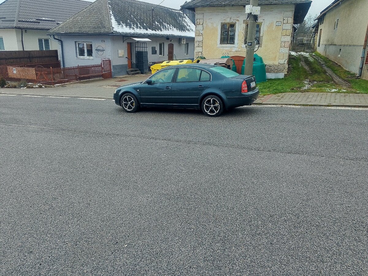 predám škoda Superb - 3