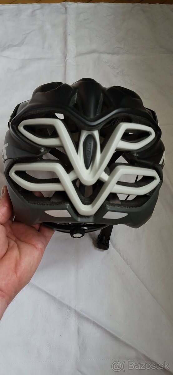Cyklisticka prilba - 3