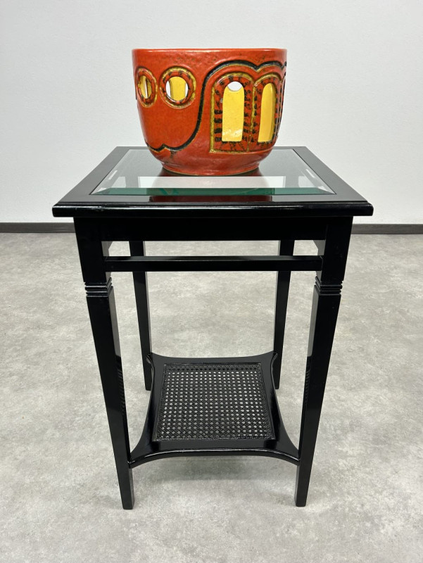 Čierny príručný stolík/stojan na kvety - 3