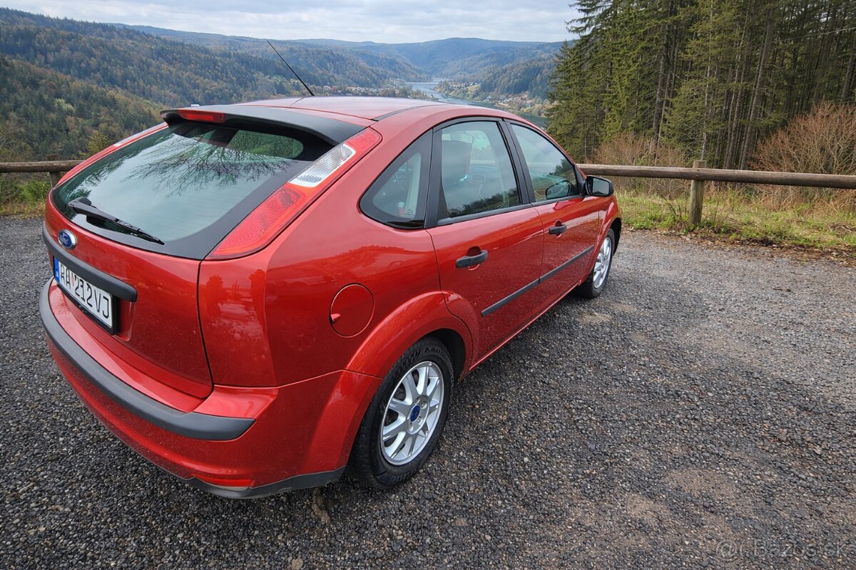 FORD FOCUS 1.6i - 3