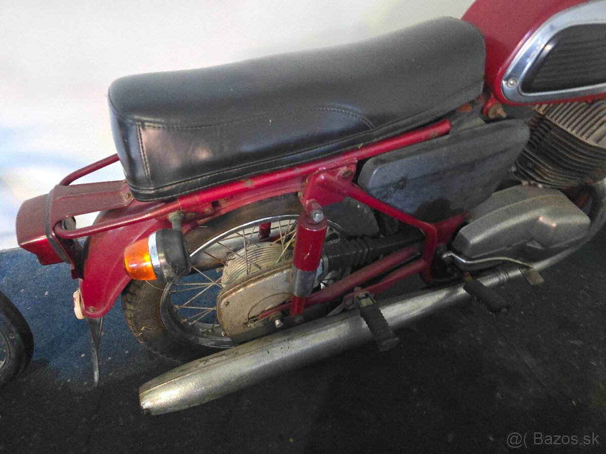 Prodám Jawa 633 r.v. 1971 - 3