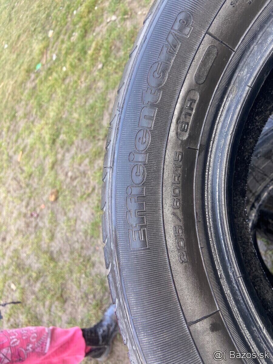 Predám letné 205/60r15 5mm - 3