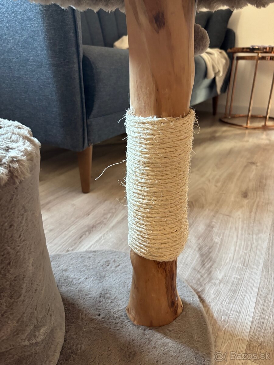 škrabadlo s domčekom pre mačku - 3