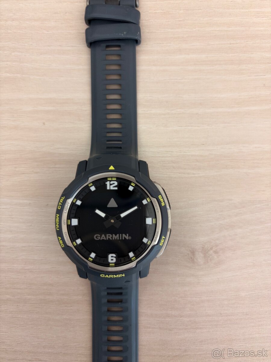 GARMIN Instinct Crossover - 3