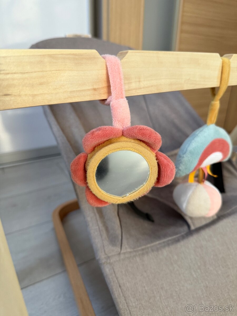 Kresielko pre bábätko s hrazdičkou - 3