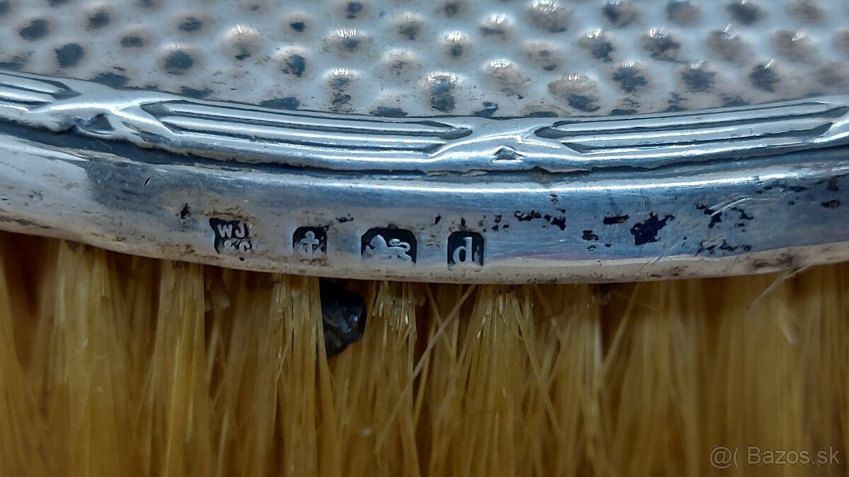 Predám starožitnú striebornú kefu Anglicko - 3