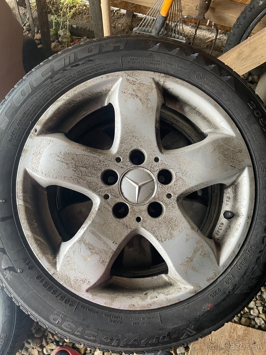 Mercedes elektrony R16 - 3