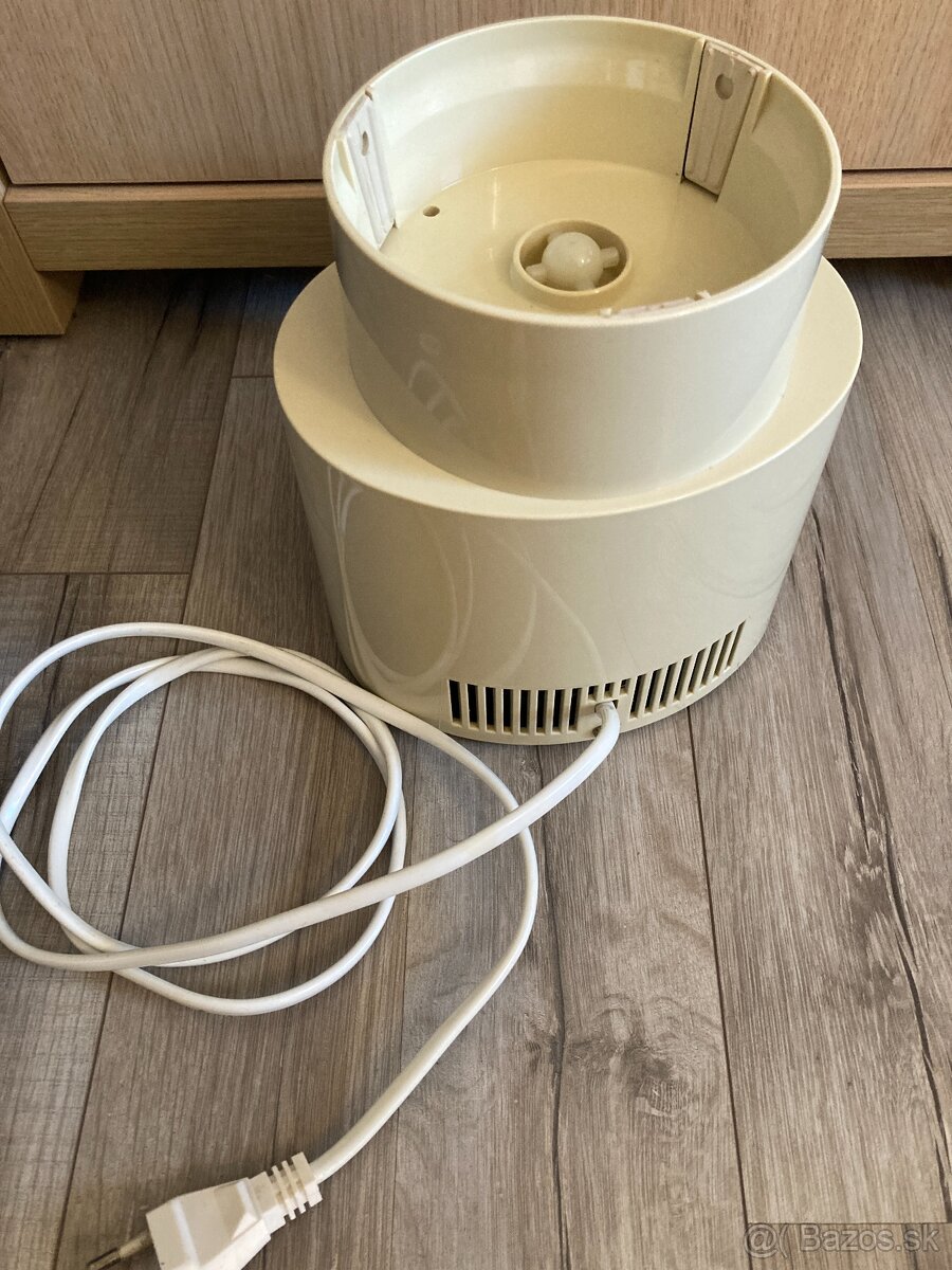 Eta 0010 biely mixér, robot - 3