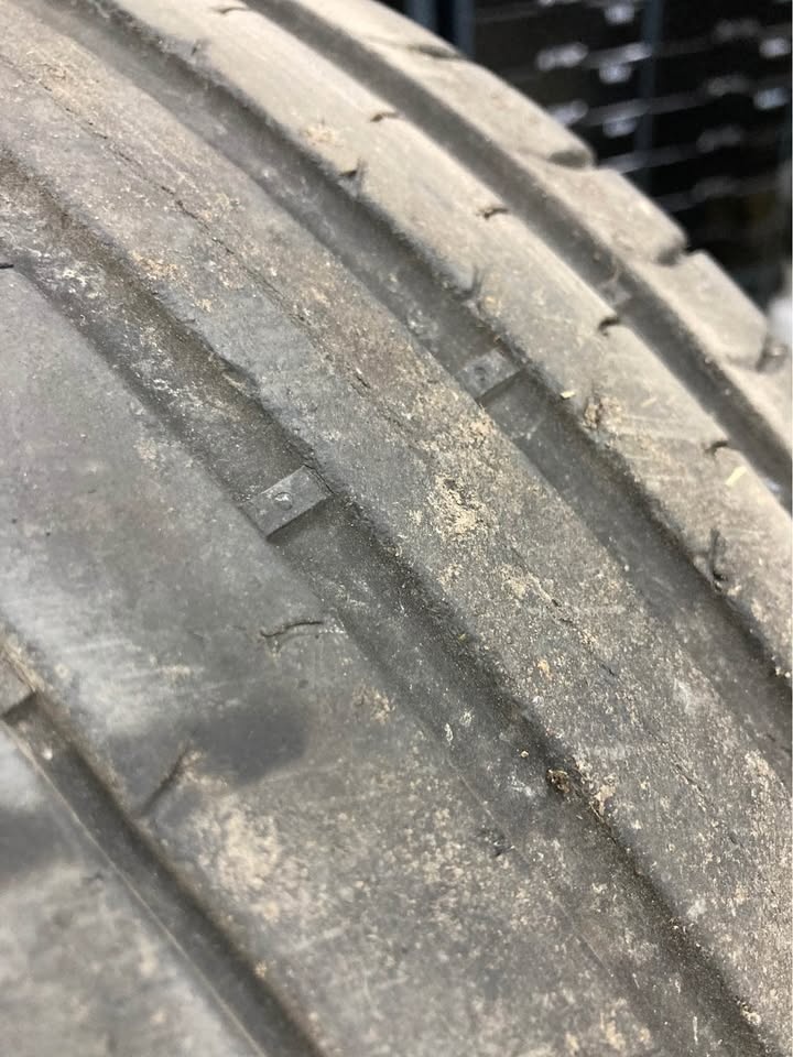Letné pneu Pirelli P-Zero 215/40 R18 - 3