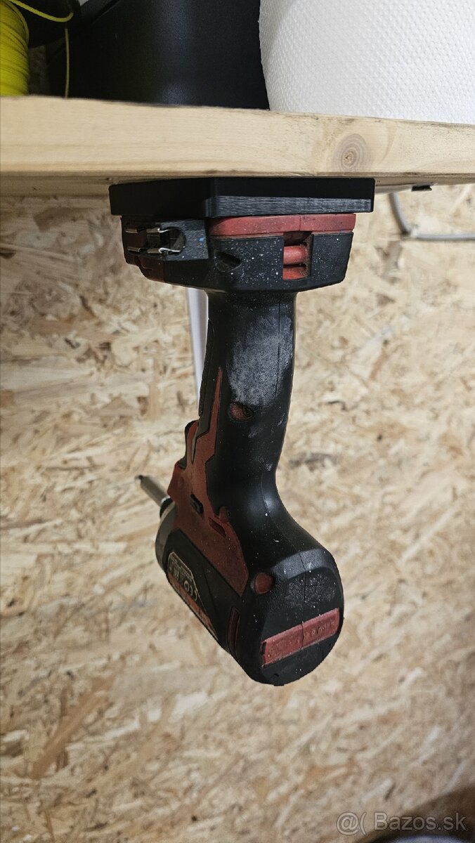 Držiak na stenu pre Milwaukee M18 stroje - 3