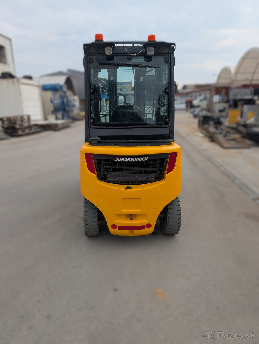 Vysokozdvižný vozík Jungheinrich DFG430s 3T/Diesel - 3