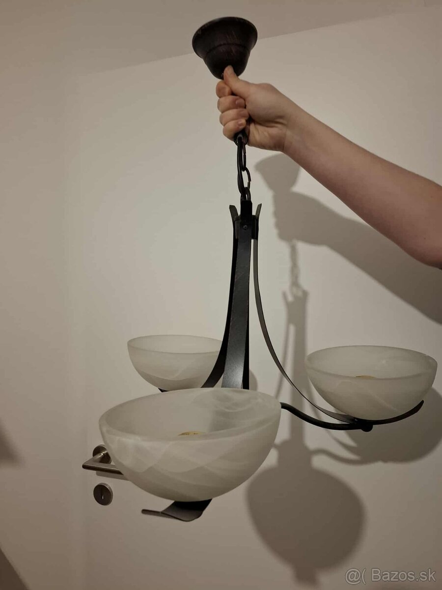 Lustre a nástenné lampy - 3