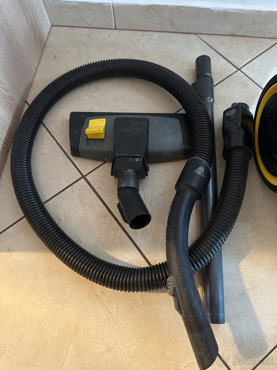 Karcher vysavac VC 3 - 3