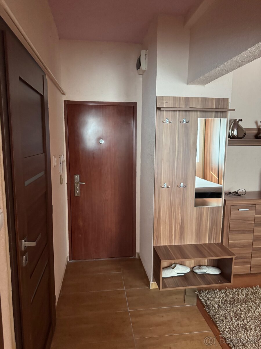 Prenájom 1.5 izbového bytu - 3