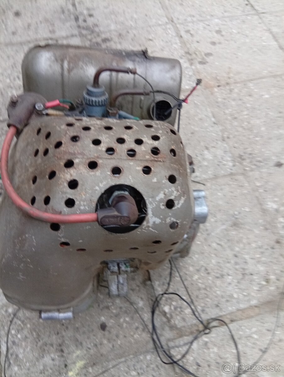 Predám tento motor manet - 3