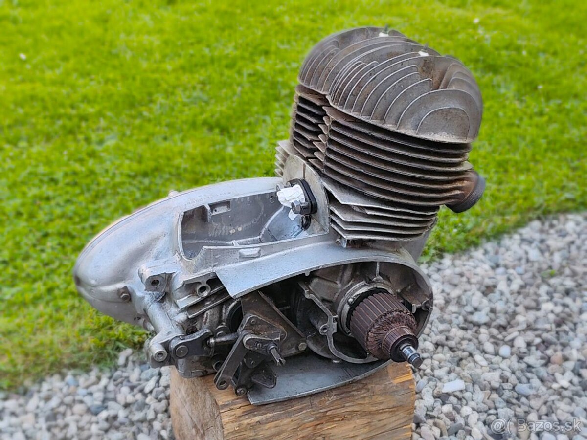 Predám motor 350/354 - 3