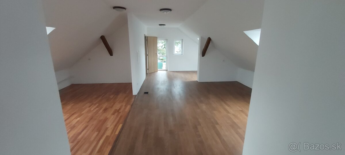 Rodinny dom v centre mesta - 3