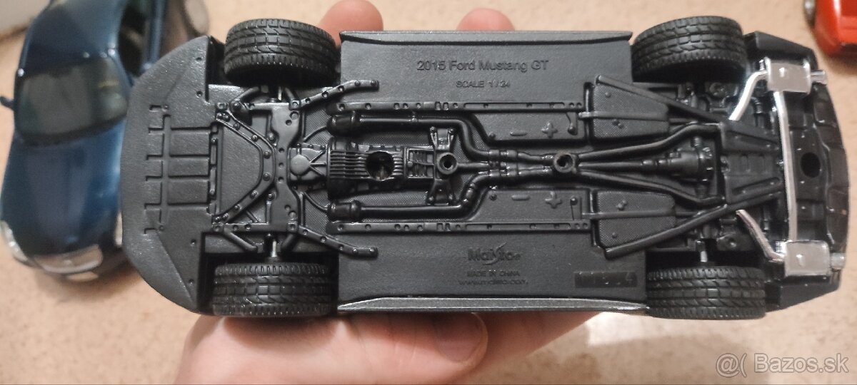 ford Mustang 1/24 - 3