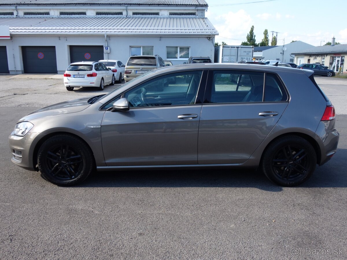 VW Golf - 3