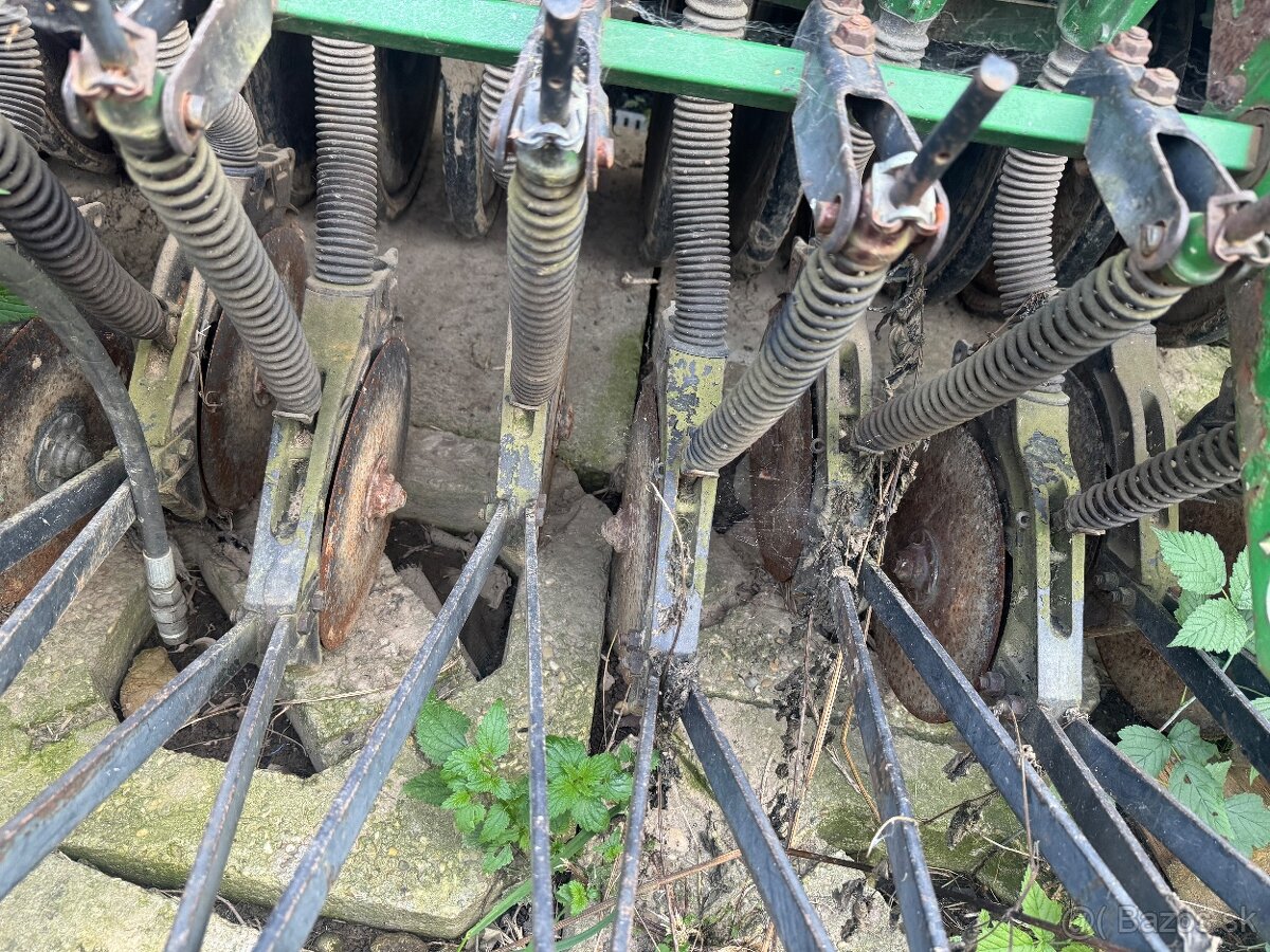 Disková sejačka john deere - 3