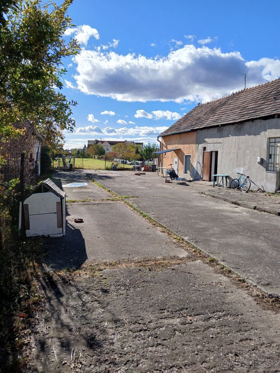 Predaj domu s veľkým pozemkom - 3