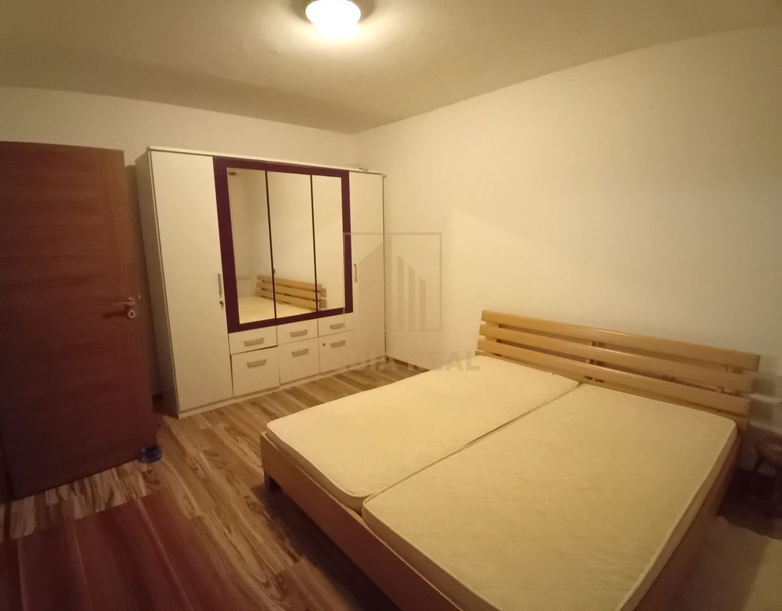 Prenájom pekný, šikovný 2-izbový byt, v peknom prostredí, Pi - 3