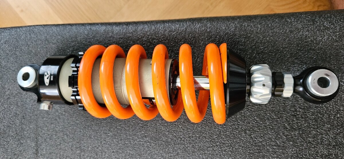 KTM RC 390 - MATRIS zadný tlmič - 3