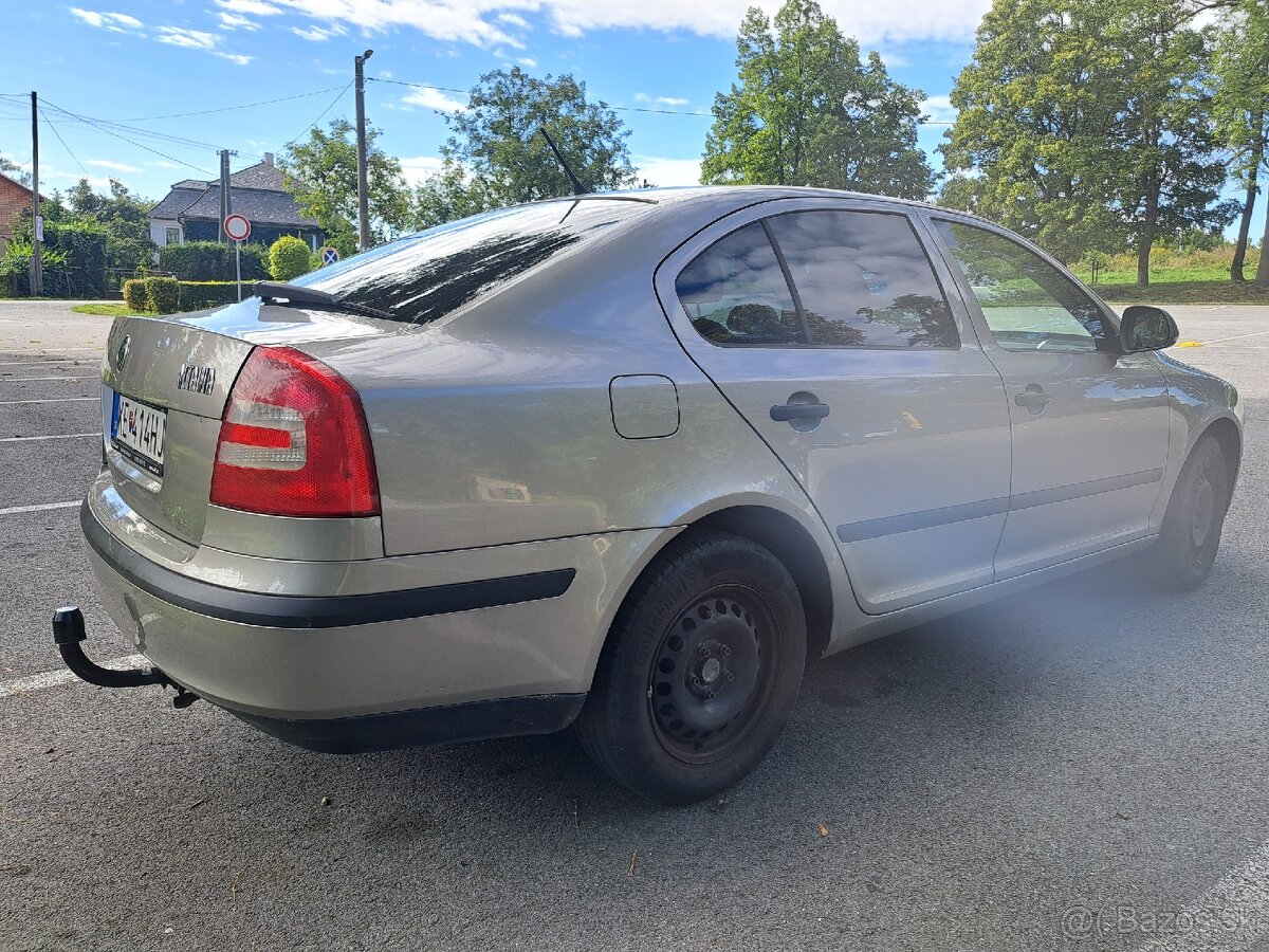 Škoda octavia 1.6 Benzín - 3