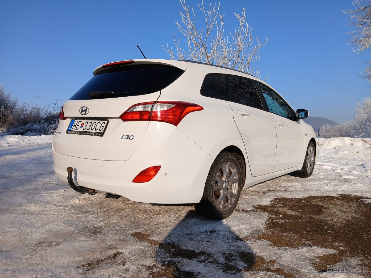 Hyundai i30 1.6crdi 160 000km - 3
