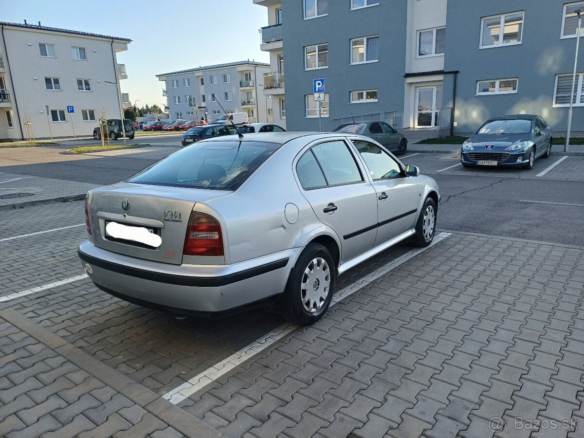 Skoda octavia 1.6 74kw benzin - 3