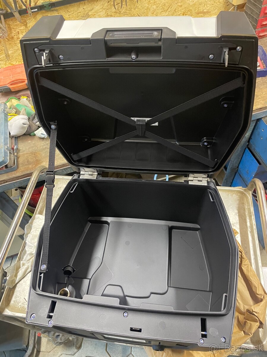 Triumph Top Box - 3