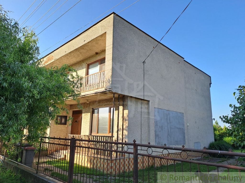 Rodinný 5-izbový dom v kľudnej časti obce Dvorníky - 3