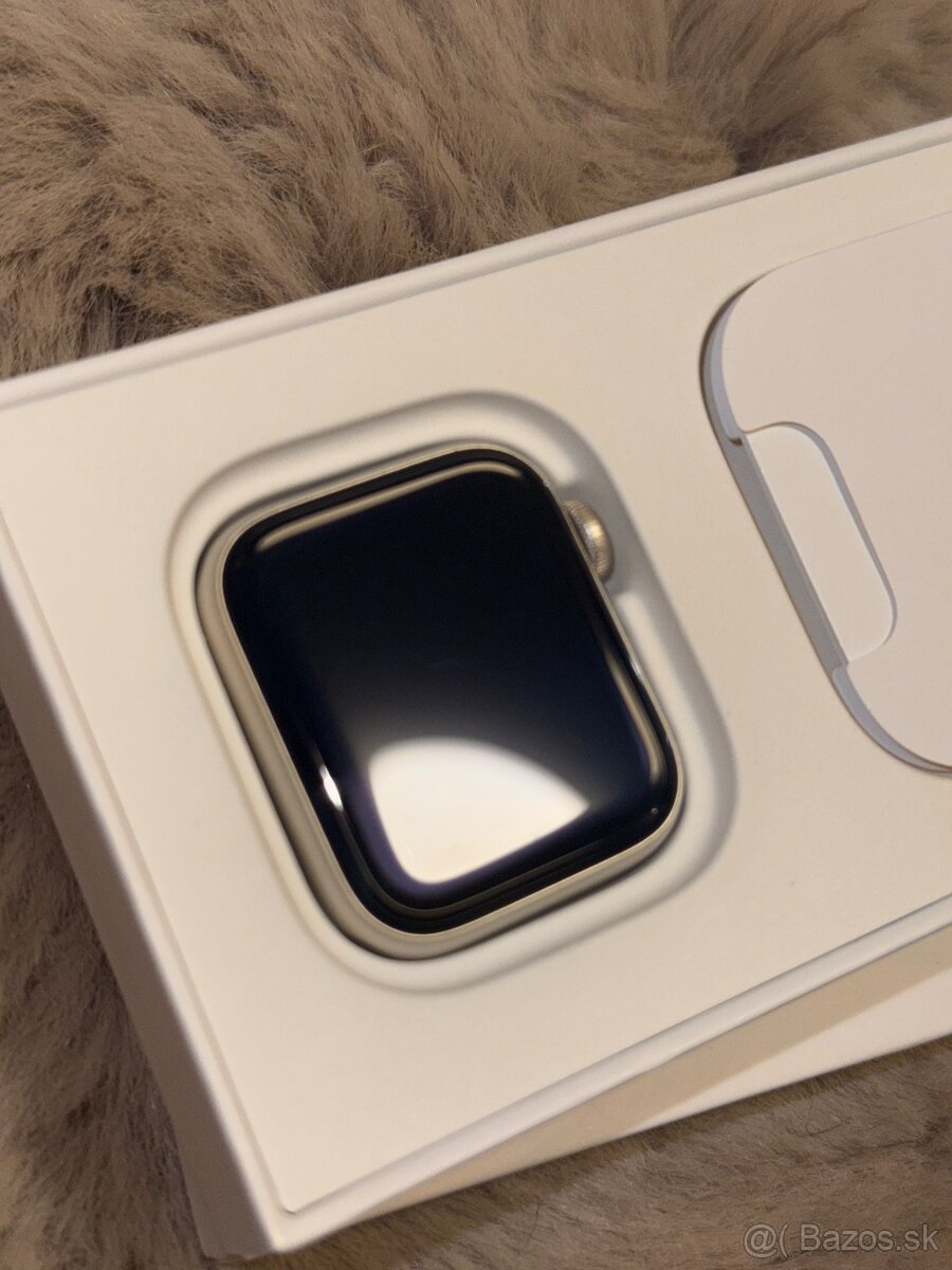 Apple Watch SE 2022 40mm - 3