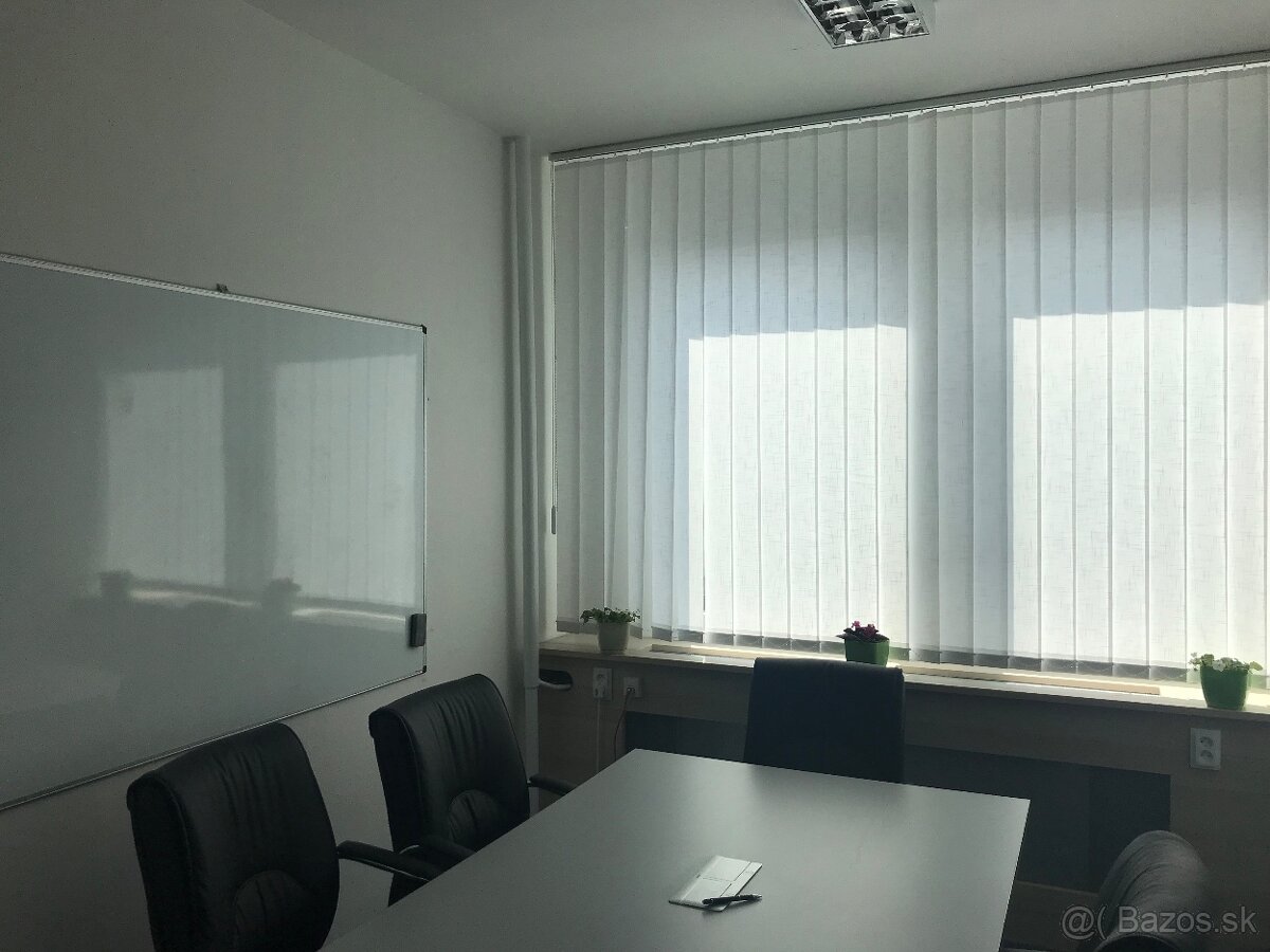 Kancelárske priestory v širšom centre s parkovaním - 3