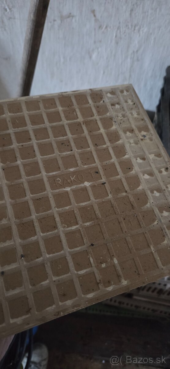 Dlažba / obklad - 3