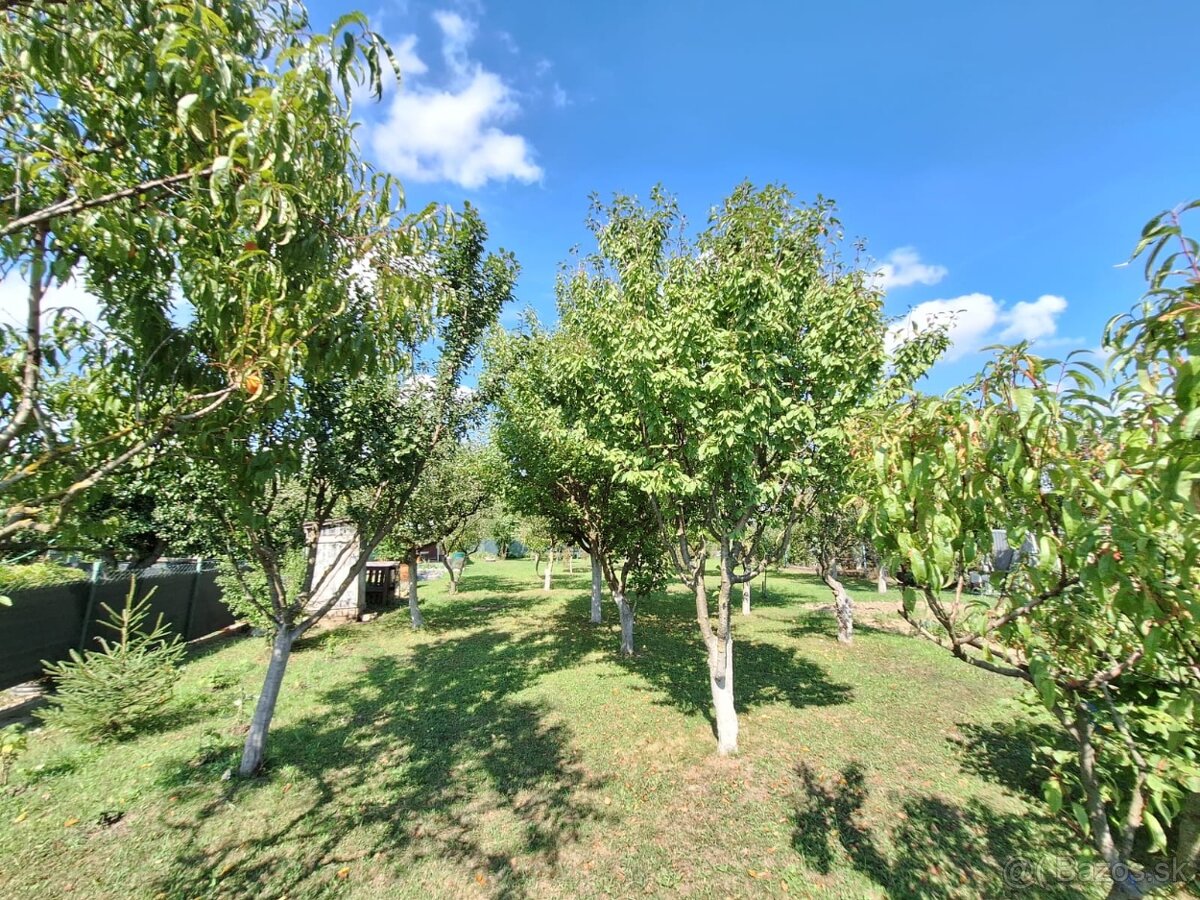 Pozemok vhodný na výstavbu o rozlohe 822 m² – MICHALOVCE - Pohľad 3