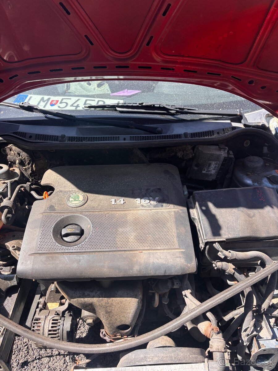 Fabia 1.4 16V rozpredam - 3