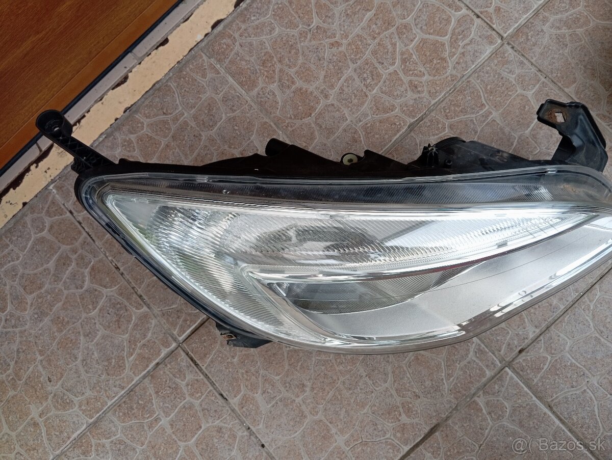 Opel Astra J svetlomety - 3