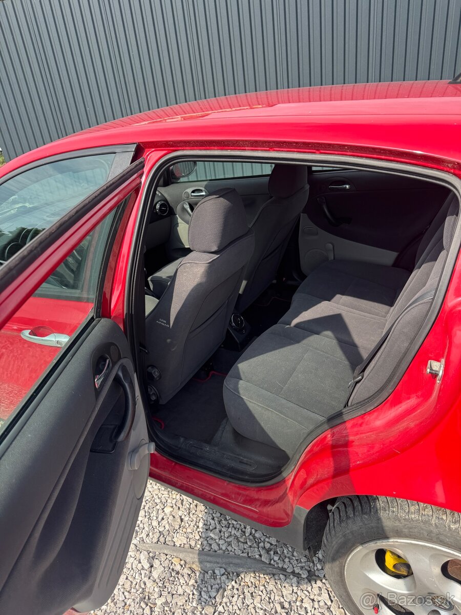 Alfa Rómeo 147 1.9jtd ( alfa romeo) - 3