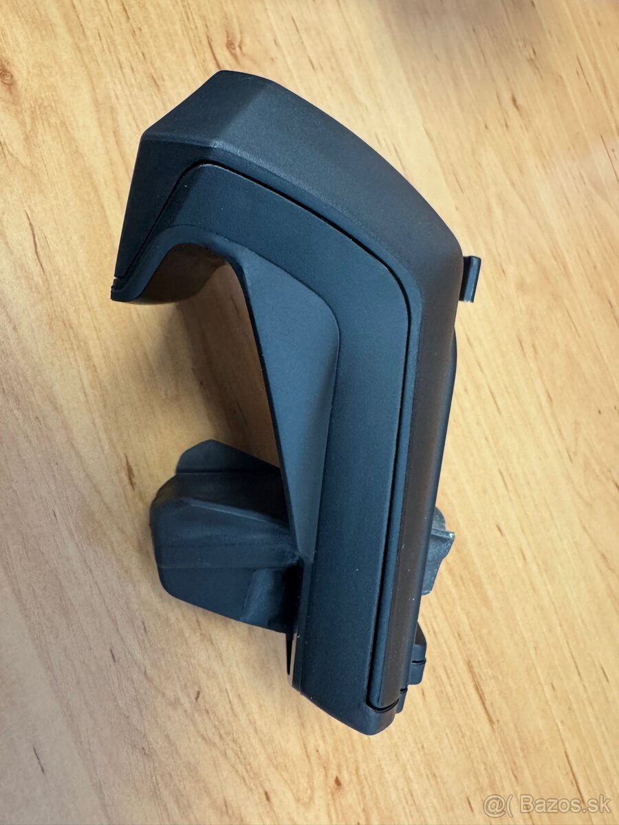 Strešný nosič THULE Evo SquareBar 7104/7122 - 3