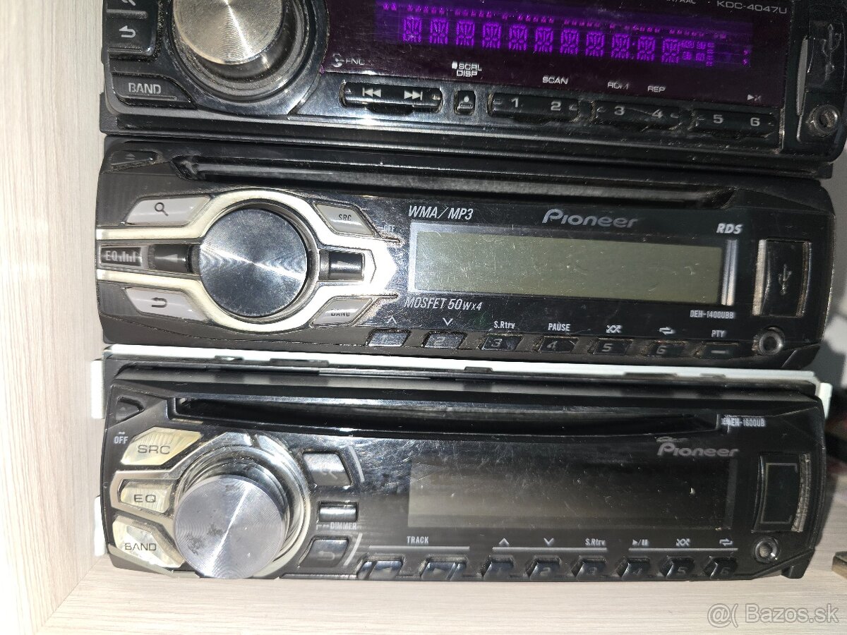 Pioneer a Kenwood - 3