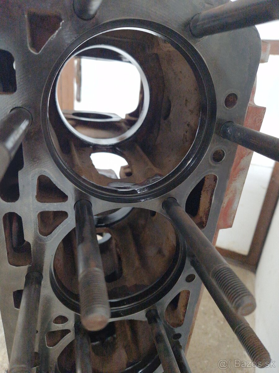 Blok motoru zetor crystal - 3