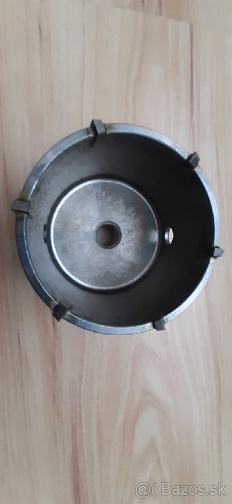 DeWALT DT6747 Korunkový vrták SDS Plus 80 mm
- 3