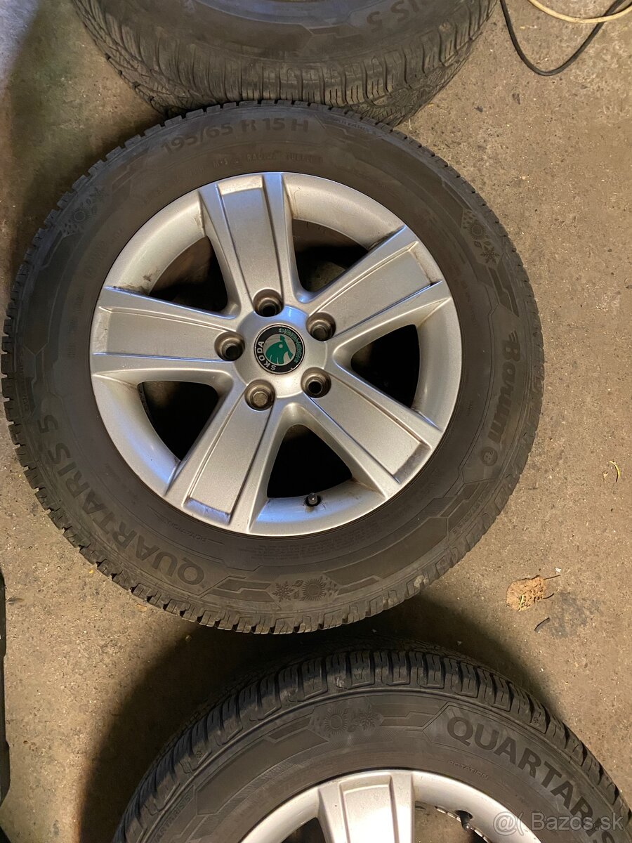 195/65r15 originál škoda - 3