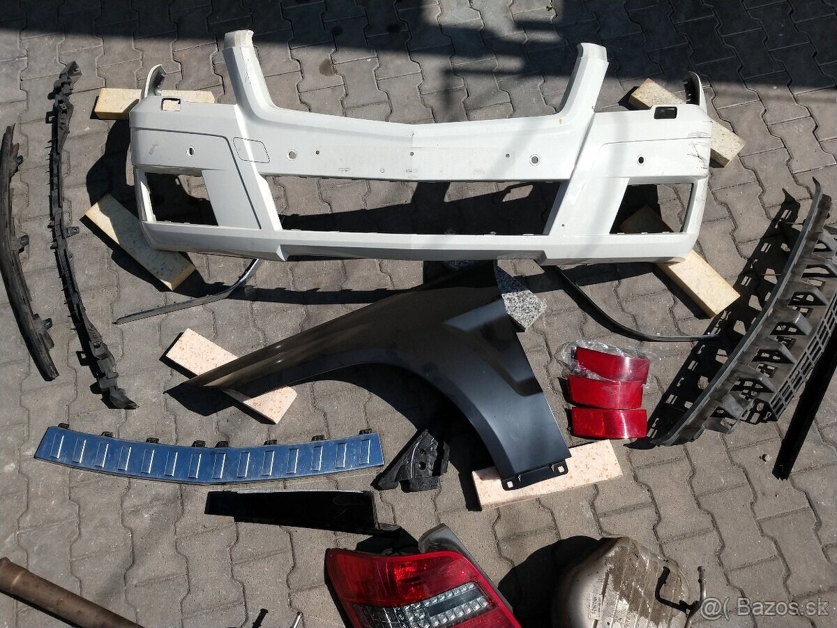 Mercedes benz GLK / X204 (W204) - zbylé díly z prestavby - 3