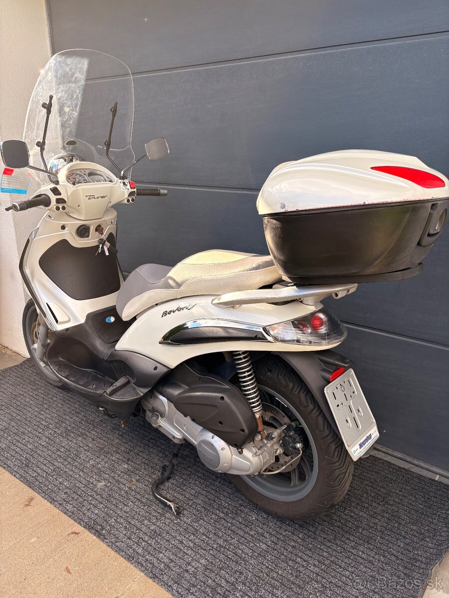 Piaggio Beverly 300i Tourer - 3