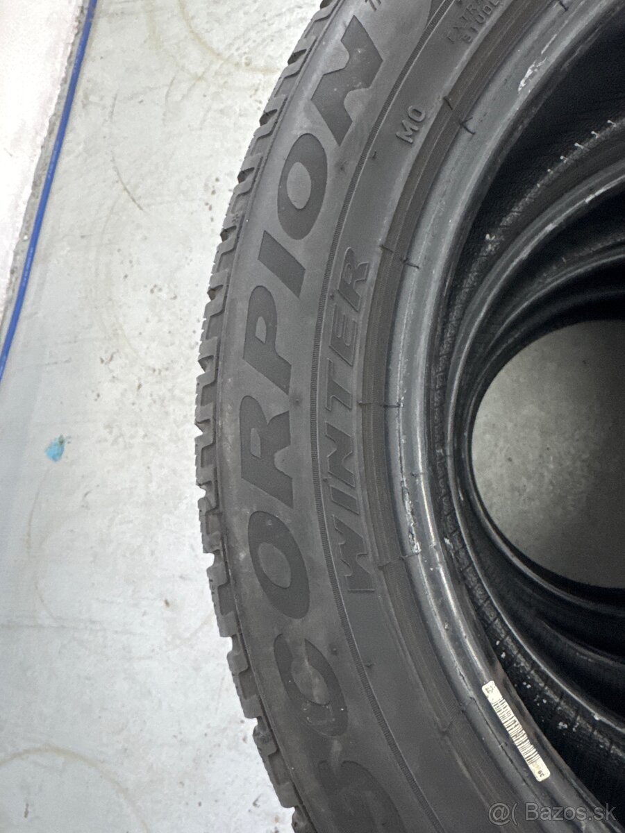 Predám zimné 235/50 R18 PIRELLI - 3