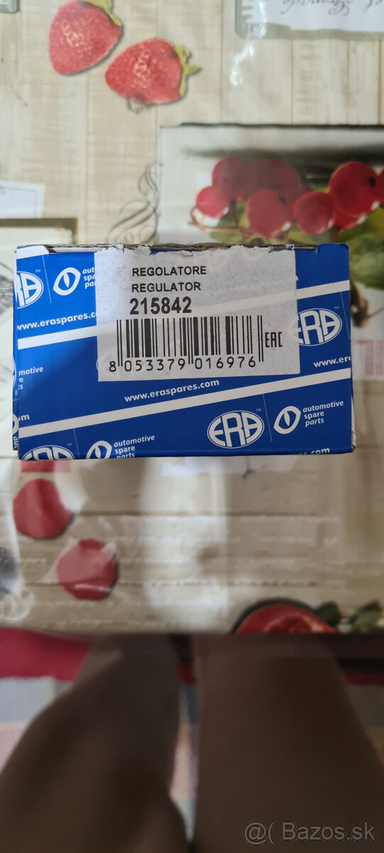 Predám nový regulátor alternátora značky ERA 215842 - 3